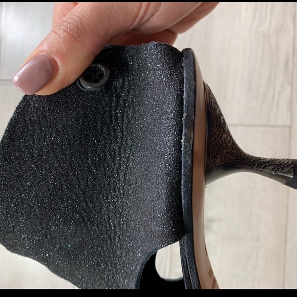 CYDWOQ Boomerang Hand Made Lagenlook Leather Open Toe Heels - Picture 8 of 15